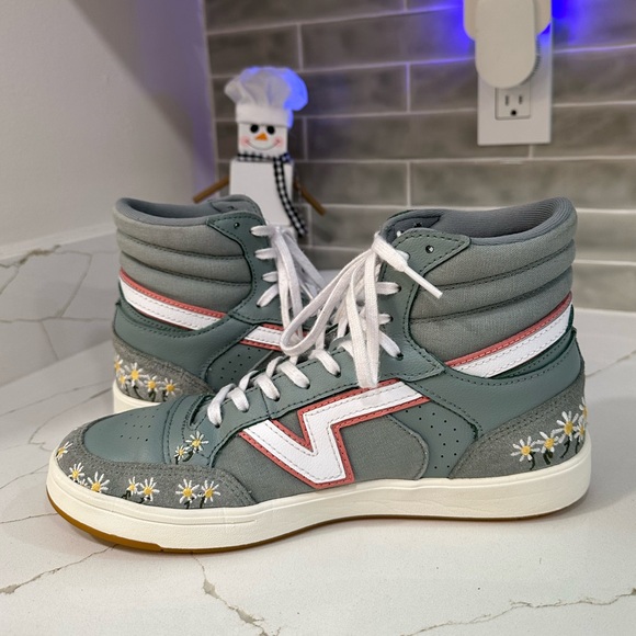 Vans Lowland Hi ComfyCush. Women’s Size 10. Color Green Milieu/Ma. - Picture 7 of 10